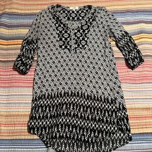 Umgee USA Women's Small Black White Print 3/4 Sleeve High‎ Low Hem Tunic Dress